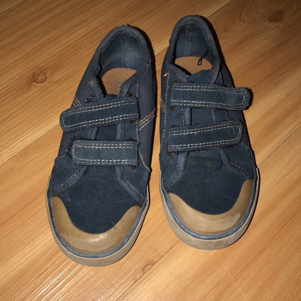 Cat & Jack Boys Tennis Shoes ** BUNDLE TO SAVE**